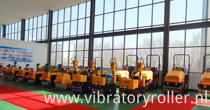 vibratory road roller